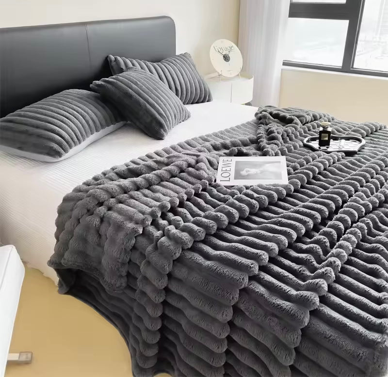 Thick Grooved Blanket