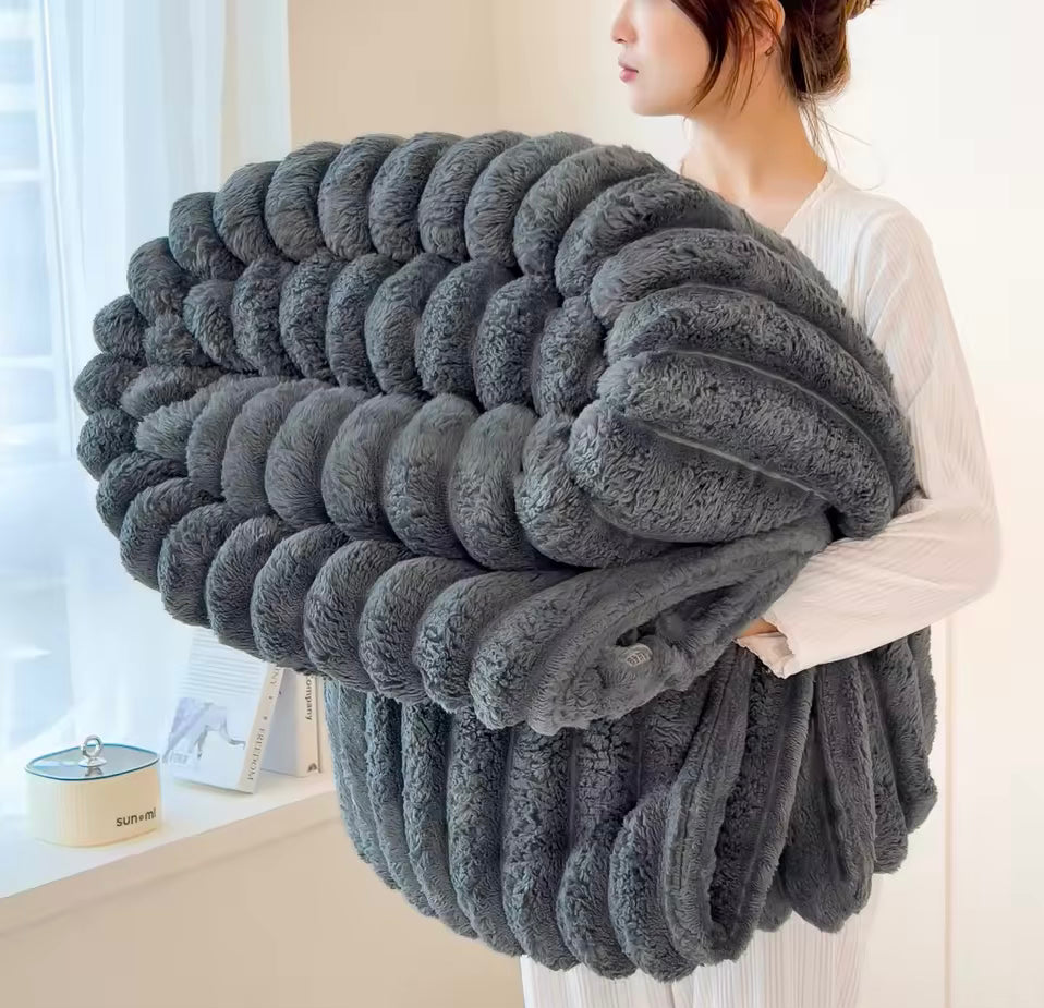 Thick Grooved Blanket
