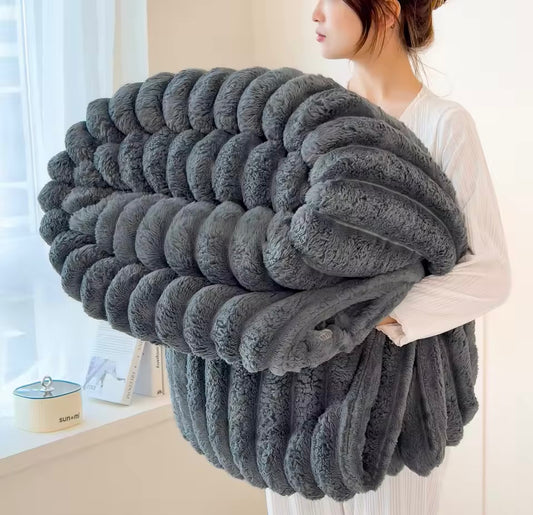 Thick Grooved Blanket