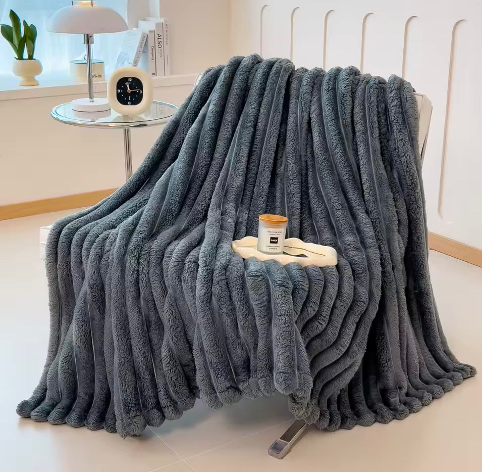 Thick Grooved Blanket
